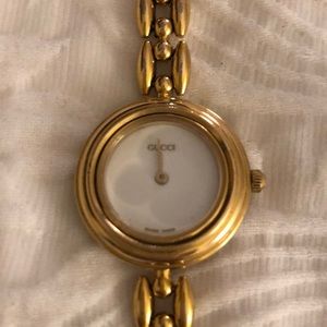 gucci watch